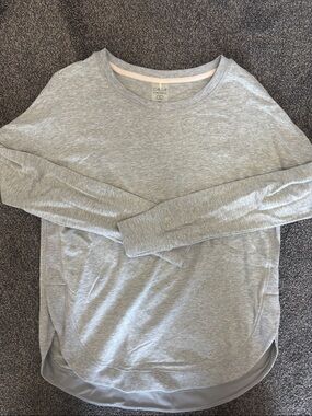 CALIA by Carrie Underwood Heather Gray Crewneck Sweatshirt